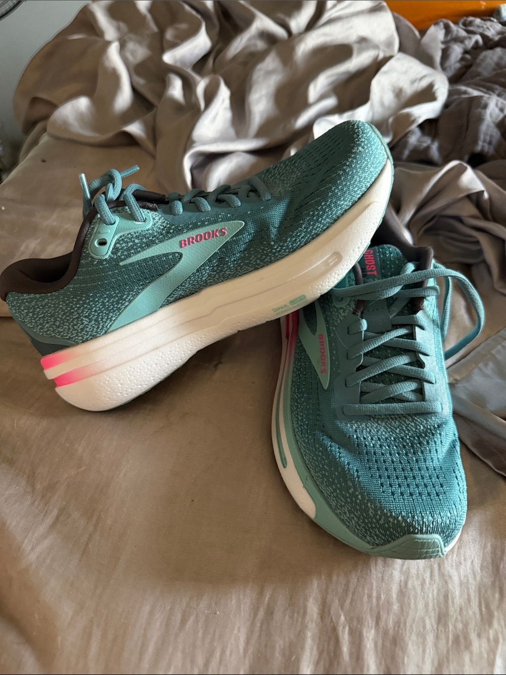 Brooks Women's Teal Running Sneakers with Pink Accents